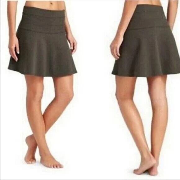 Athleta Womens Athleisure Tenniscore Ponte Twill Flare‎ Mini Skirt Size 4 Olive - Picture 1 of 9
